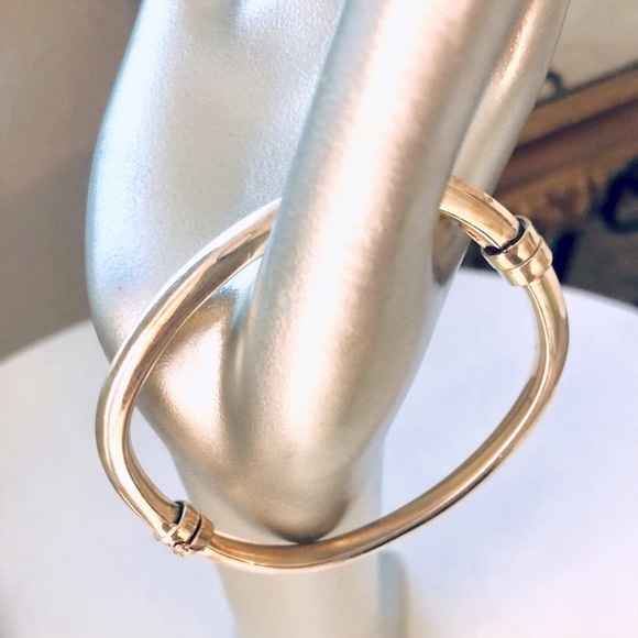 Vintage DYADEMA Silver Hinged Bracelet - Picture 2 of 10